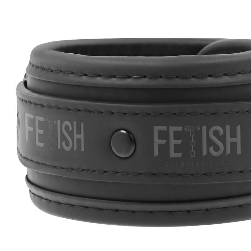 FETISH SUBMISSIVE - Kunstnahast kaelerihm koos käeraudadega